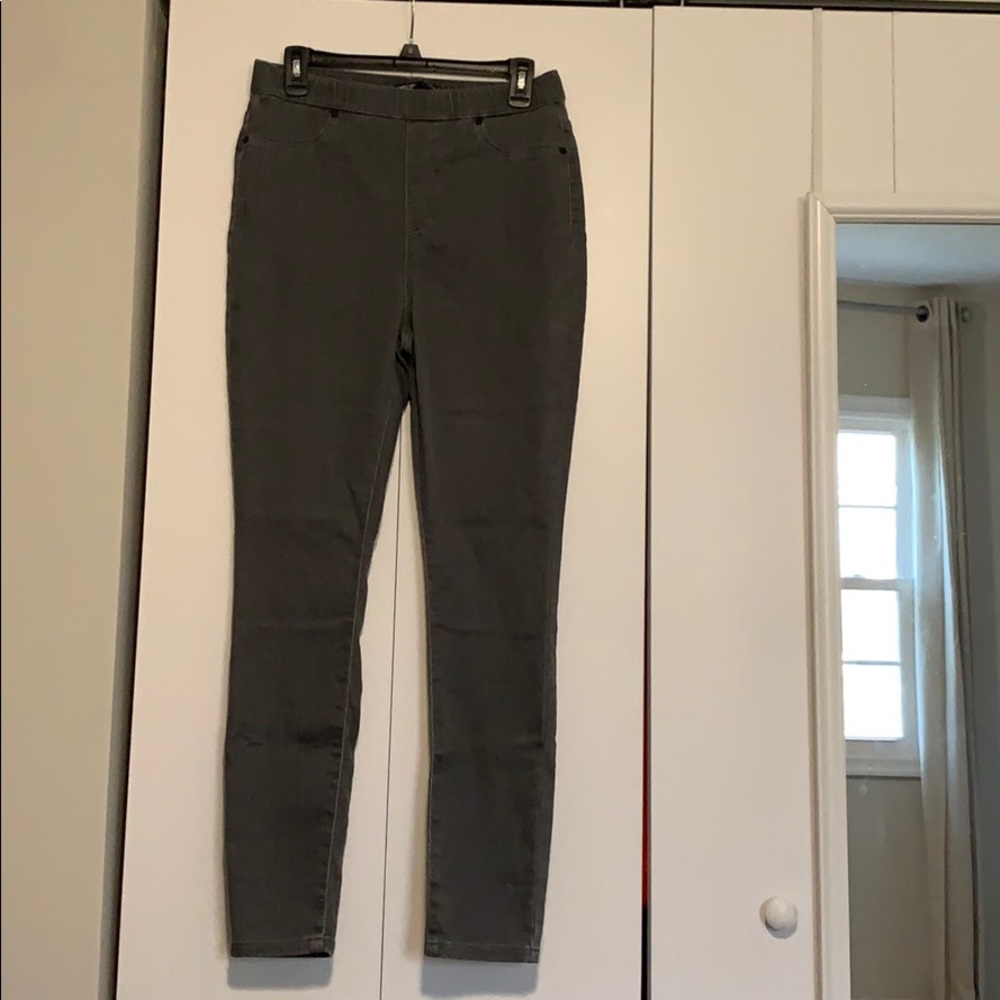 Grey Jeggings